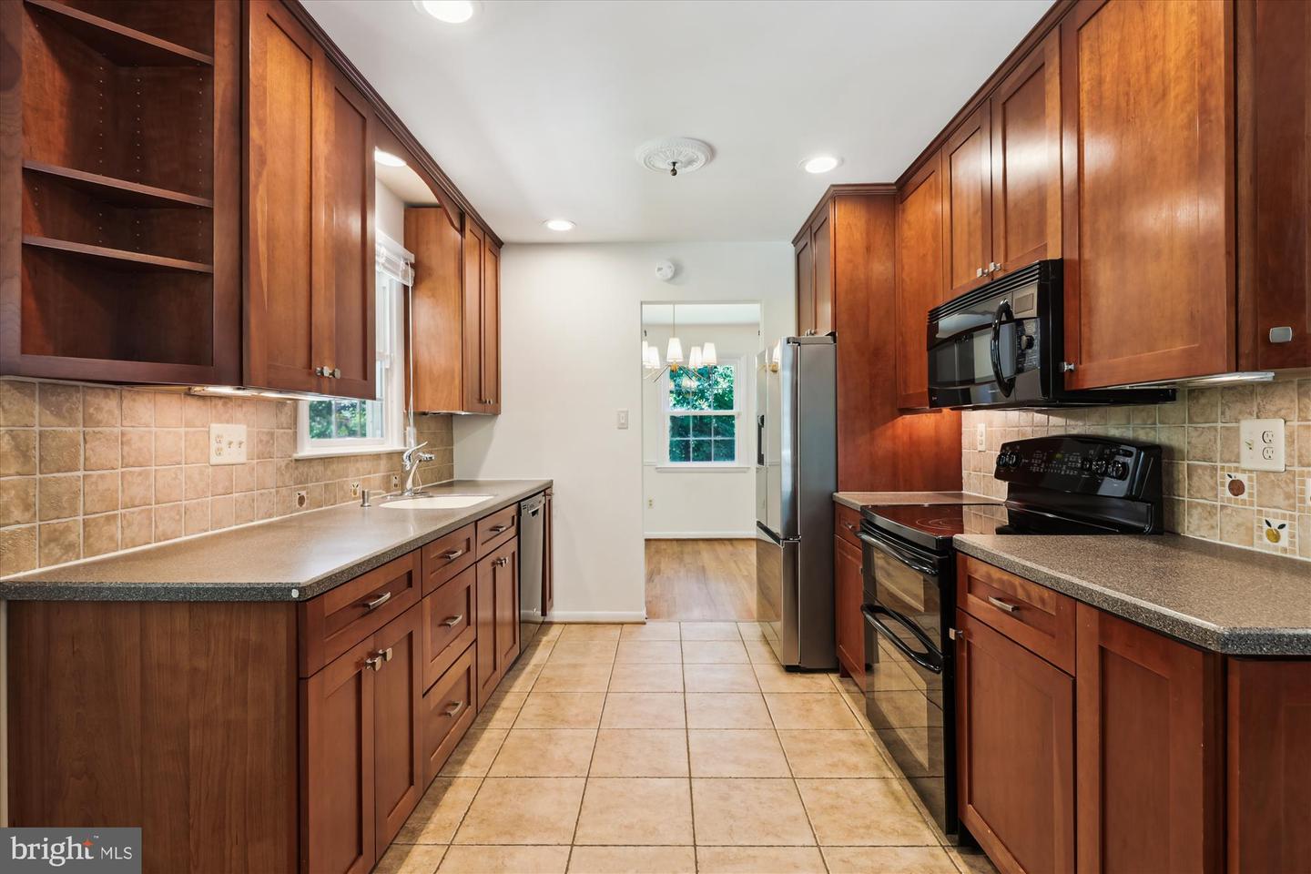 2234 SENSENEY LN, FALLS CHURCH, Virginia 22043, 5 Bedrooms Bedrooms, ,2 BathroomsBathrooms,Residential,For sale,2234 SENSENEY LN,VAFX2255148 MLS # VAFX2255148