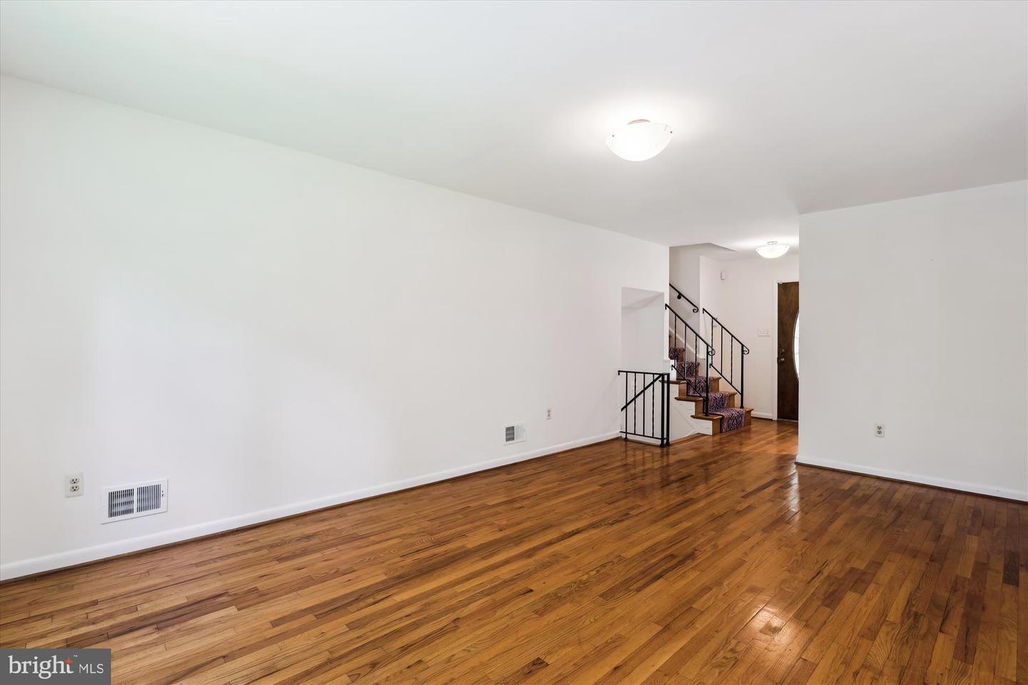 2234 SENSENEY LN, FALLS CHURCH, Virginia 22043, 5 Bedrooms Bedrooms, ,2 BathroomsBathrooms,Residential,For sale,2234 SENSENEY LN,VAFX2255148 MLS # VAFX2255148