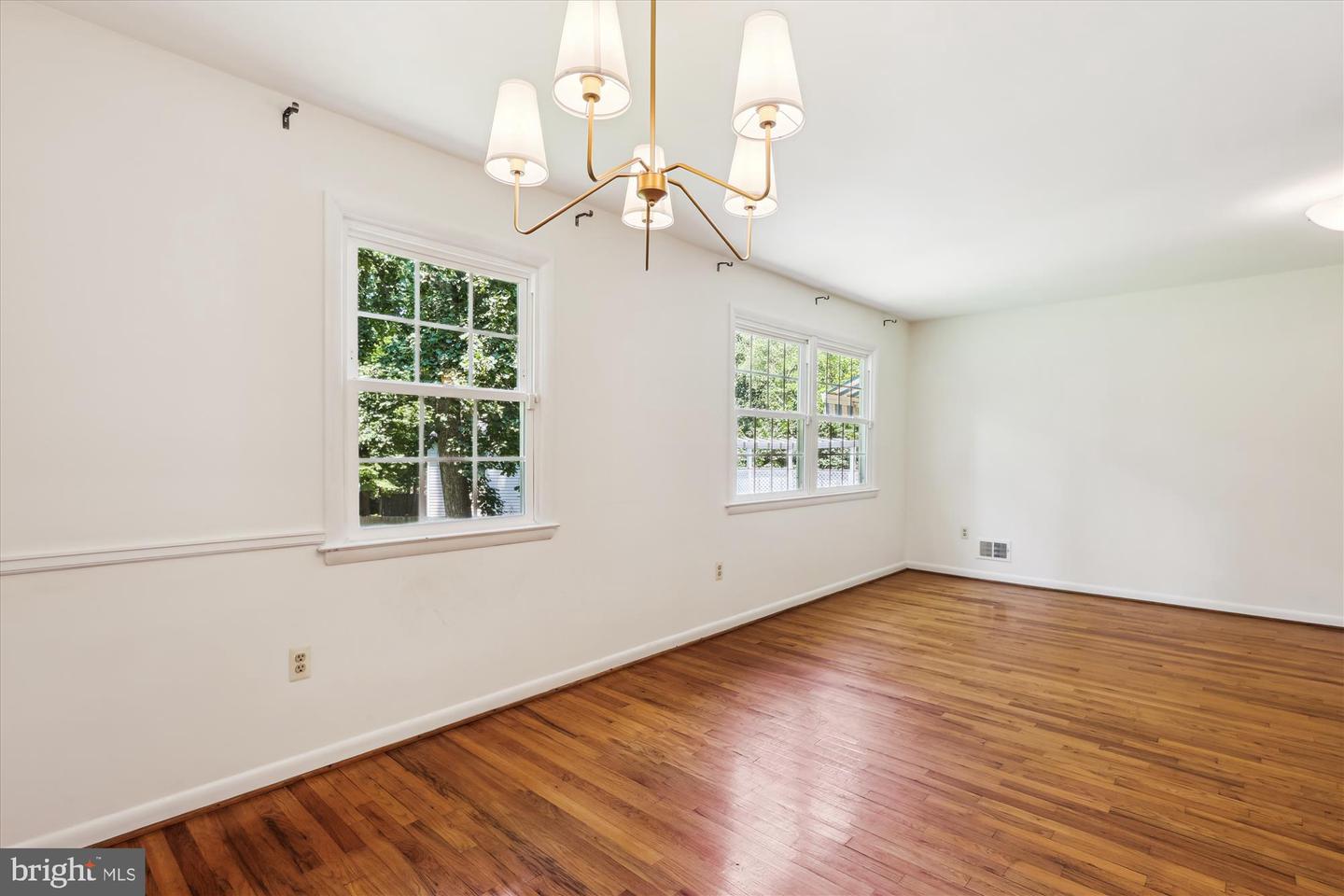2234 SENSENEY LN, FALLS CHURCH, Virginia 22043, 5 Bedrooms Bedrooms, ,2 BathroomsBathrooms,Residential,For sale,2234 SENSENEY LN,VAFX2255148 MLS # VAFX2255148