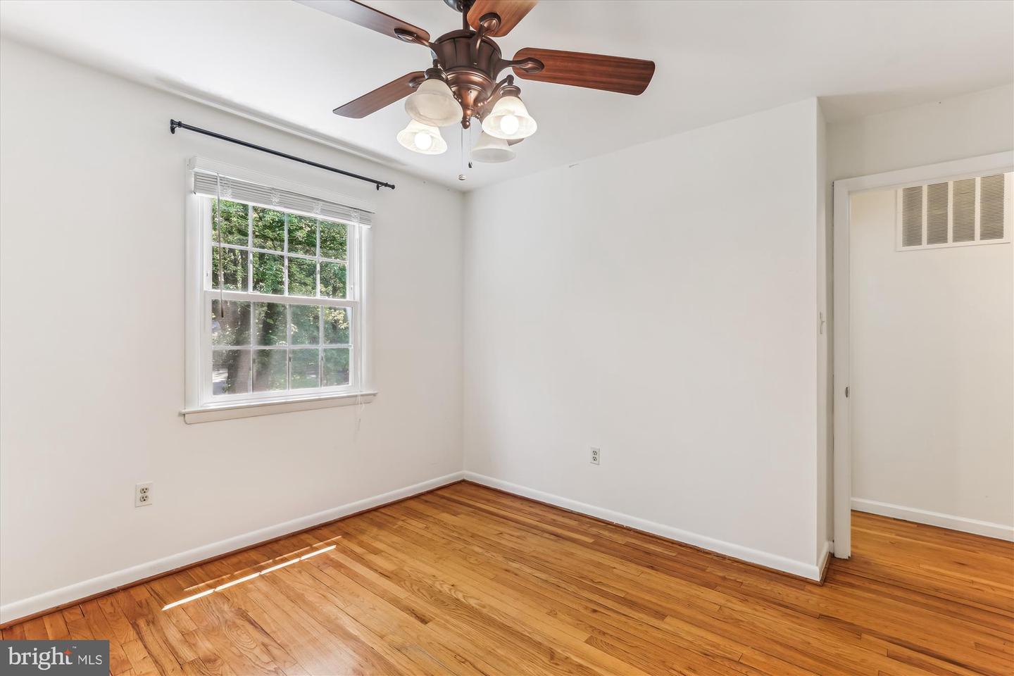 2234 SENSENEY LN, FALLS CHURCH, Virginia 22043, 5 Bedrooms Bedrooms, ,2 BathroomsBathrooms,Residential,For sale,2234 SENSENEY LN,VAFX2255148 MLS # VAFX2255148
