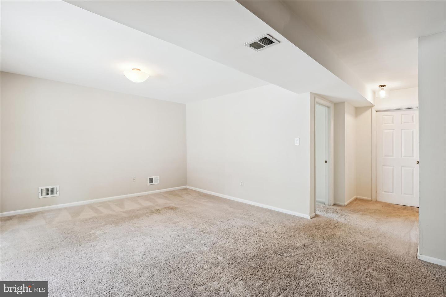 2234 SENSENEY LN, FALLS CHURCH, Virginia 22043, 5 Bedrooms Bedrooms, ,2 BathroomsBathrooms,Residential,For sale,2234 SENSENEY LN,VAFX2255148 MLS # VAFX2255148