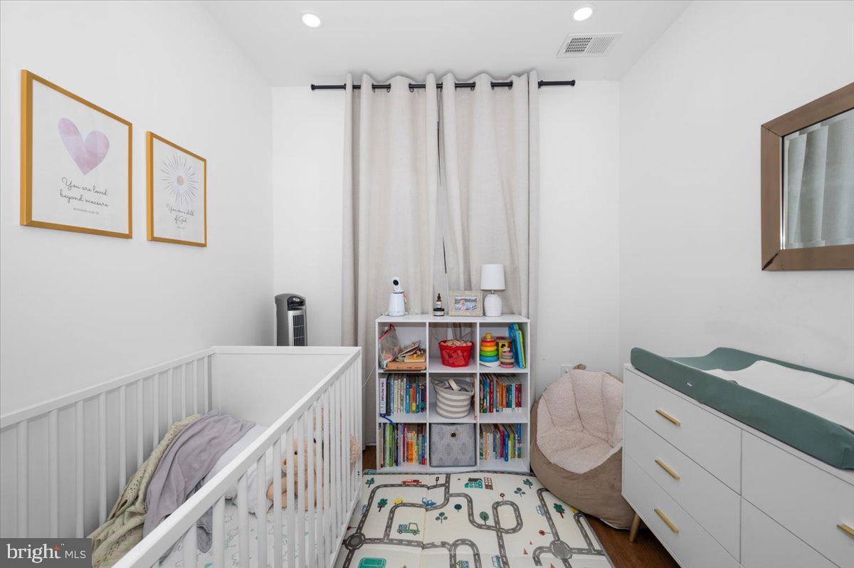 211 WEBSTER ST NE, WASHINGTON, District Of Columbia 20011, 6 Bedrooms Bedrooms, ,4 BathroomsBathrooms,Residential,For sale,211 WEBSTER ST NE,DCDC2210060 MLS # DCDC2210060