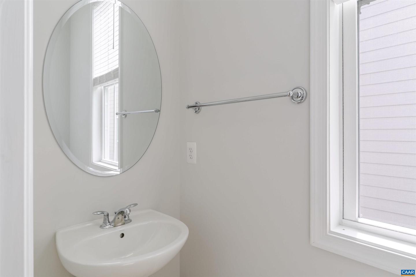 4752 LOYOLA WAY, CHARLOTTESVILLE, Virginia 22902, 3 Bedrooms Bedrooms, ,2 BathroomsBathrooms,Residential,For sale,4752 LOYOLA WAY,666640 MLS # 666640