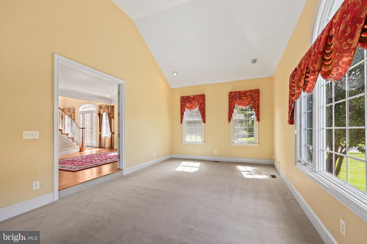 43112 UNISON KNOLL CIR, ASHBURN, Virginia 20148, 6 Bedrooms Bedrooms, ,7 BathroomsBathrooms,Residential,For sale,43112 UNISON KNOLL CIR,VALO2101984 MLS # VALO2101984