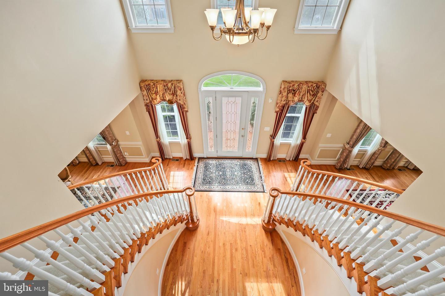 43112 UNISON KNOLL CIR, ASHBURN, Virginia 20148, 6 Bedrooms Bedrooms, ,7 BathroomsBathrooms,Residential,For sale,43112 UNISON KNOLL CIR,VALO2101984 MLS # VALO2101984