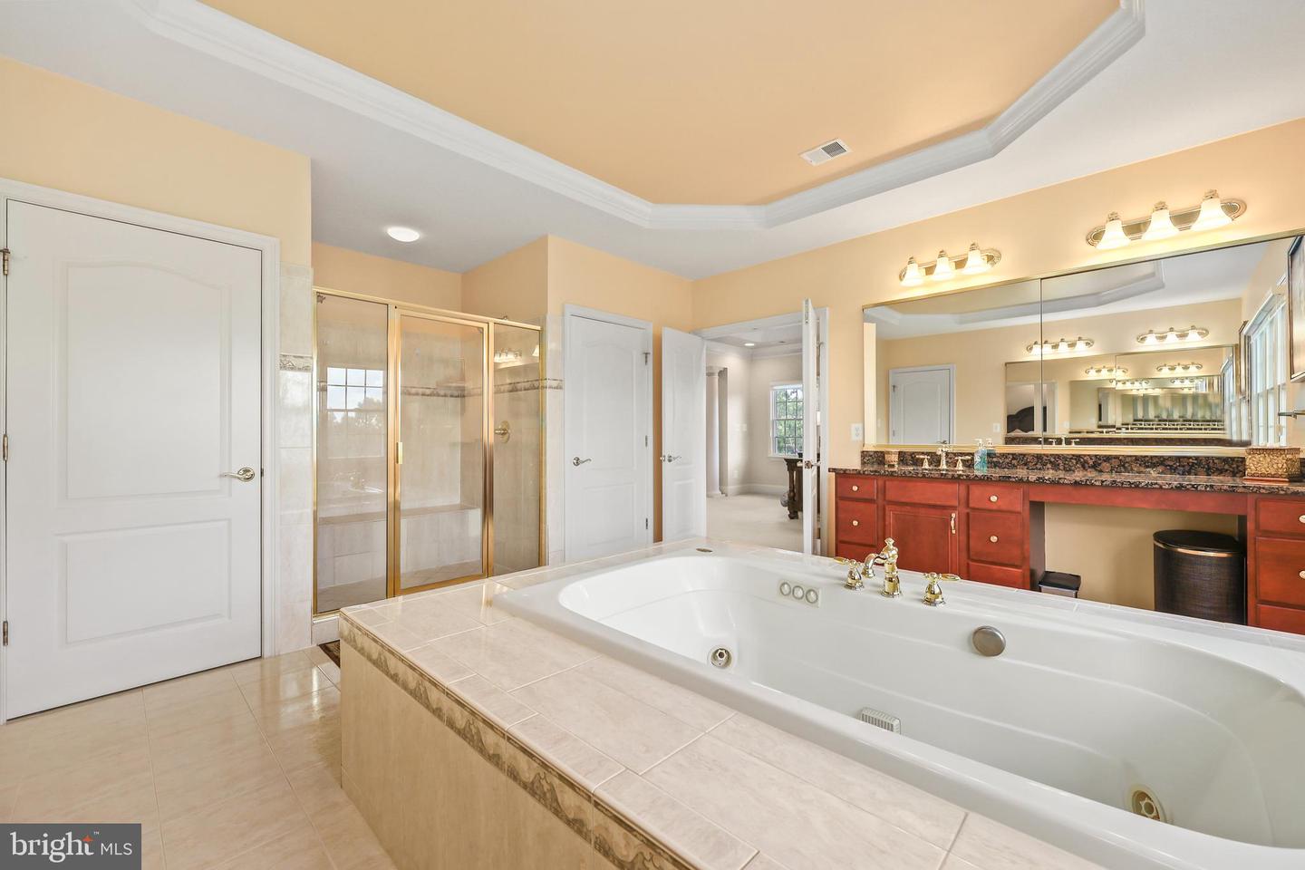 43112 UNISON KNOLL CIR, ASHBURN, Virginia 20148, 6 Bedrooms Bedrooms, ,7 BathroomsBathrooms,Residential,For sale,43112 UNISON KNOLL CIR,VALO2101984 MLS # VALO2101984