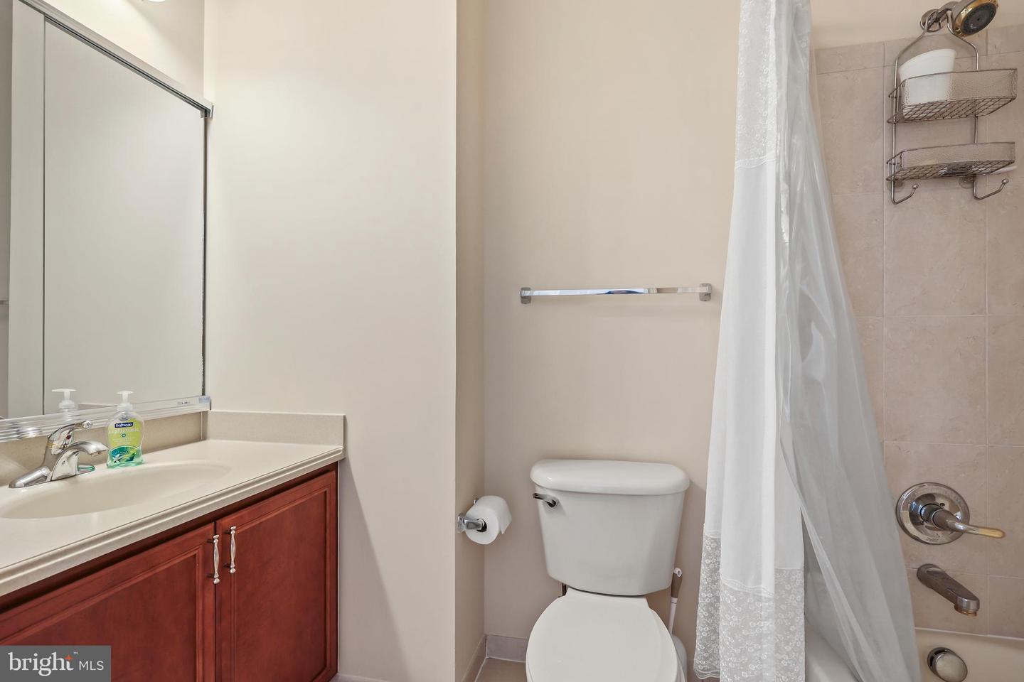 43112 UNISON KNOLL CIR, ASHBURN, Virginia 20148, 6 Bedrooms Bedrooms, ,7 BathroomsBathrooms,Residential,For sale,43112 UNISON KNOLL CIR,VALO2101984 MLS # VALO2101984