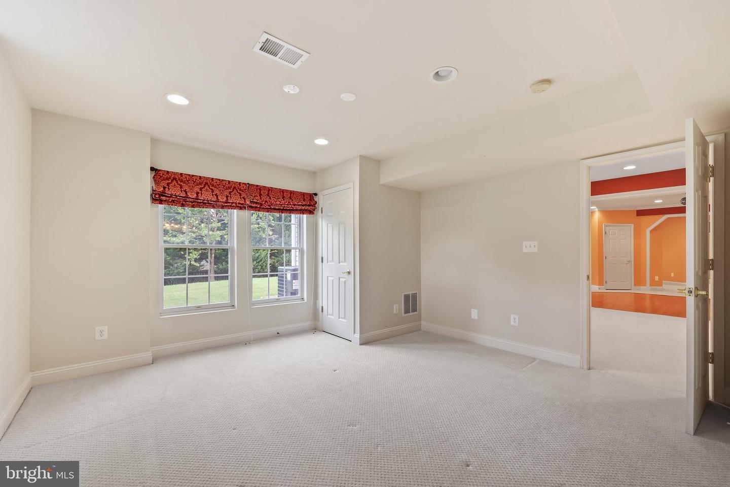 43112 UNISON KNOLL CIR, ASHBURN, Virginia 20148, 6 Bedrooms Bedrooms, ,7 BathroomsBathrooms,Residential,For sale,43112 UNISON KNOLL CIR,VALO2101984 MLS # VALO2101984