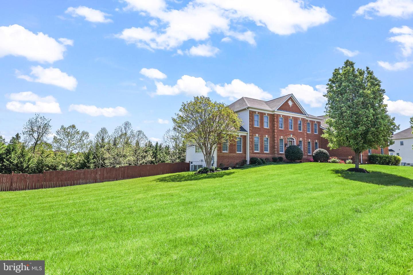 43112 UNISON KNOLL CIR, ASHBURN, Virginia 20148, 6 Bedrooms Bedrooms, ,7 BathroomsBathrooms,Residential,For sale,43112 UNISON KNOLL CIR,VALO2101984 MLS # VALO2101984