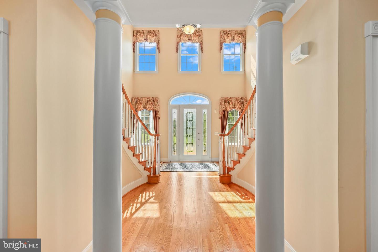 43112 UNISON KNOLL CIR, ASHBURN, Virginia 20148, 6 Bedrooms Bedrooms, ,7 BathroomsBathrooms,Residential,For sale,43112 UNISON KNOLL CIR,VALO2101984 MLS # VALO2101984