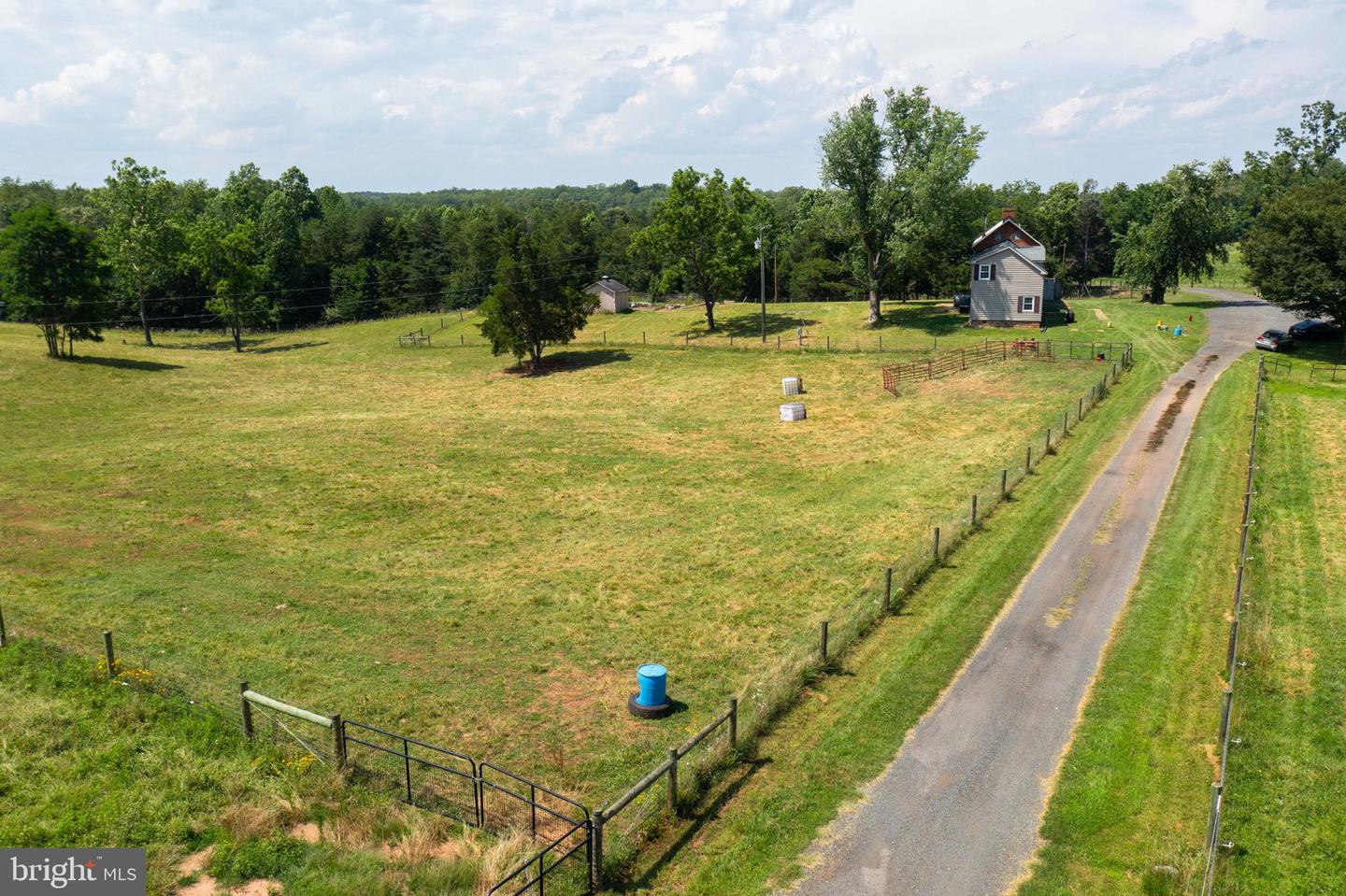11997 BRISTERSBURG RD, MIDLAND, Virginia 22728, 4 Bedrooms Bedrooms, ,2 BathroomsBathrooms,Farm,For sale,11997 BRISTERSBURG RD,VAFQ2017362 MLS # VAFQ2017362