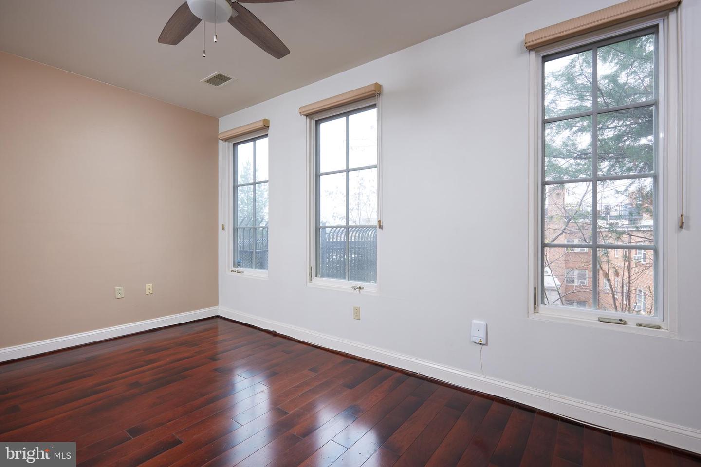 2200 17TH ST NW #109, WASHINGTON, District Of Columbia 20009, 1 Bedroom Bedrooms, ,1 BathroomBathrooms,Residential,For sale,2200 17TH ST NW #109,DCDC2171440 MLS # DCDC2171440