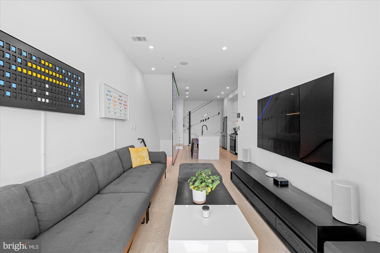 1715 N CAPITOL ST NE #7, WASHINGTON, District Of Columbia 20002, 2 Bedrooms Bedrooms, ,2 BathroomsBathrooms,Residential,For sale,1715 N CAPITOL ST NE #7,DCDC2184724 MLS # DCDC2184724
