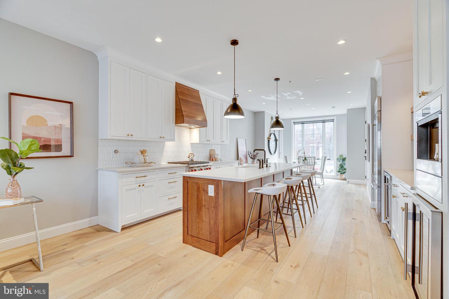 467 M ST NW #1, WASHINGTON, District Of Columbia 20001, 3 Bedrooms Bedrooms, ,2 BathroomsBathrooms,Residential,For sale,467 M ST NW #1,DCDC2185216 MLS # DCDC2185216