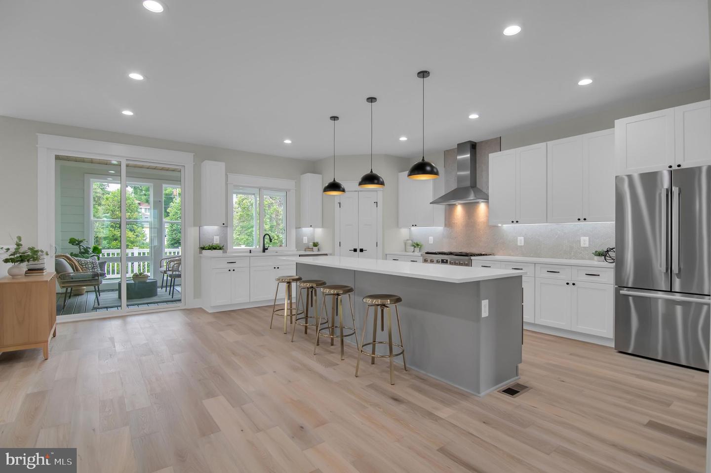 5617 23RD ST N, ARLINGTON, Virginia 22205, 5 Bedrooms Bedrooms, ,5 BathroomsBathrooms,Residential,For sale,5617 23RD ST N,VAAR2053428 MLS # VAAR2053428