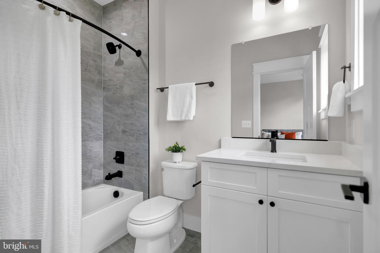 5617 23RD ST N, ARLINGTON, Virginia 22205, 5 Bedrooms Bedrooms, ,5 BathroomsBathrooms,Residential,For sale,5617 23RD ST N,VAAR2053428 MLS # VAAR2053428