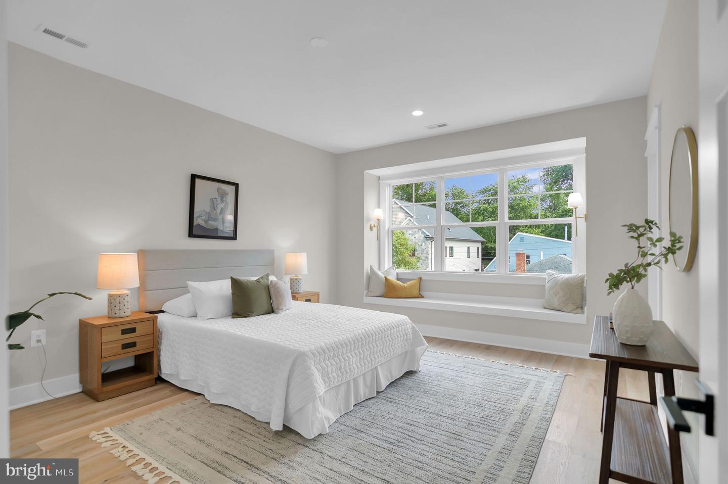 5617 23RD ST N, ARLINGTON, Virginia 22205, 5 Bedrooms Bedrooms, ,5 BathroomsBathrooms,Residential,For sale,5617 23RD ST N,VAAR2053428 MLS # VAAR2053428