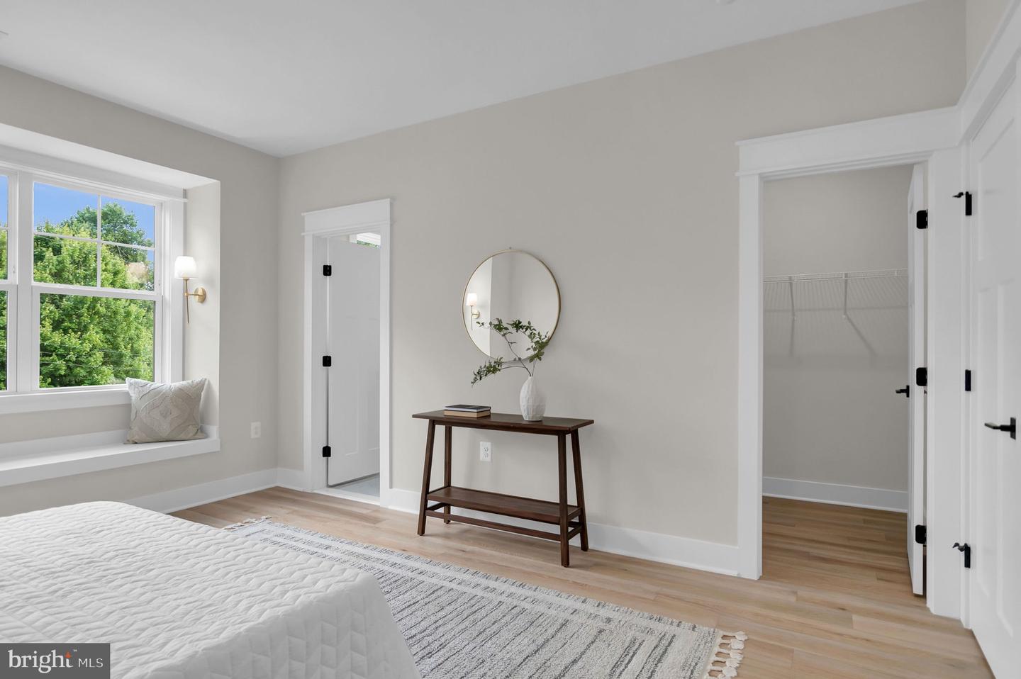 5617 23RD ST N, ARLINGTON, Virginia 22205, 5 Bedrooms Bedrooms, ,5 BathroomsBathrooms,Residential,For sale,5617 23RD ST N,VAAR2053428 MLS # VAAR2053428