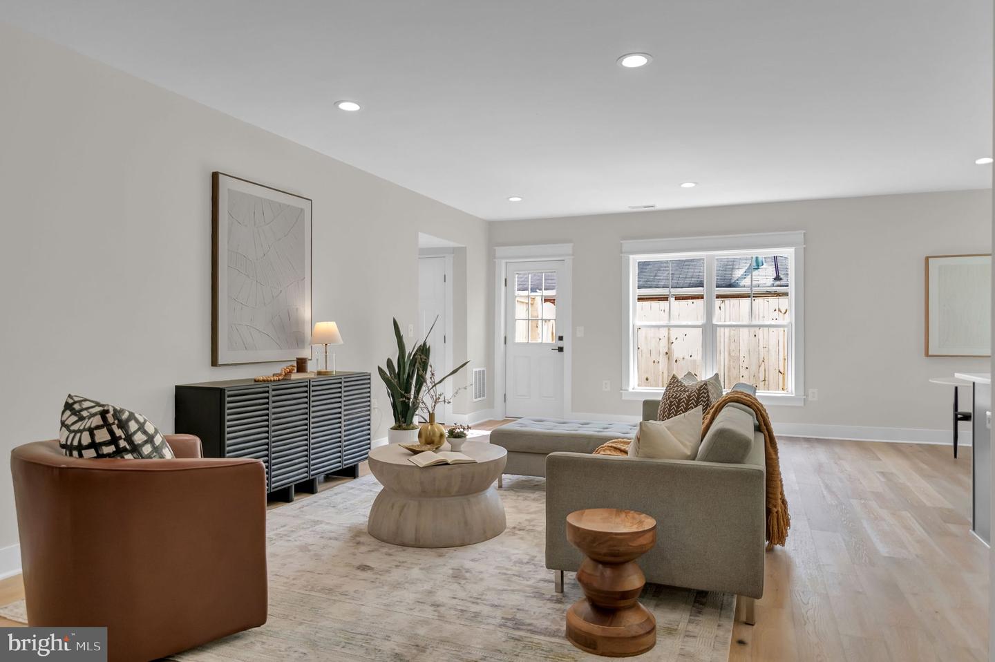 5617 23RD ST N, ARLINGTON, Virginia 22205, 5 Bedrooms Bedrooms, ,5 BathroomsBathrooms,Residential,For sale,5617 23RD ST N,VAAR2053428 MLS # VAAR2053428