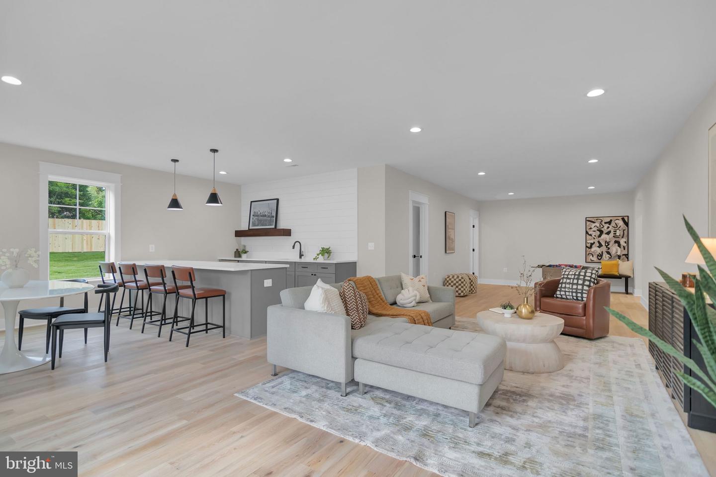 5617 23RD ST N, ARLINGTON, Virginia 22205, 5 Bedrooms Bedrooms, ,5 BathroomsBathrooms,Residential,For sale,5617 23RD ST N,VAAR2053428 MLS # VAAR2053428