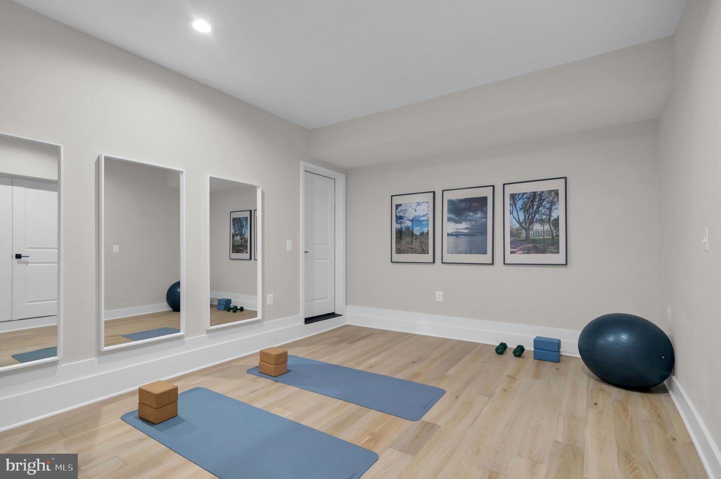 5617 23RD ST N, ARLINGTON, Virginia 22205, 5 Bedrooms Bedrooms, ,5 BathroomsBathrooms,Residential,For sale,5617 23RD ST N,VAAR2053428 MLS # VAAR2053428