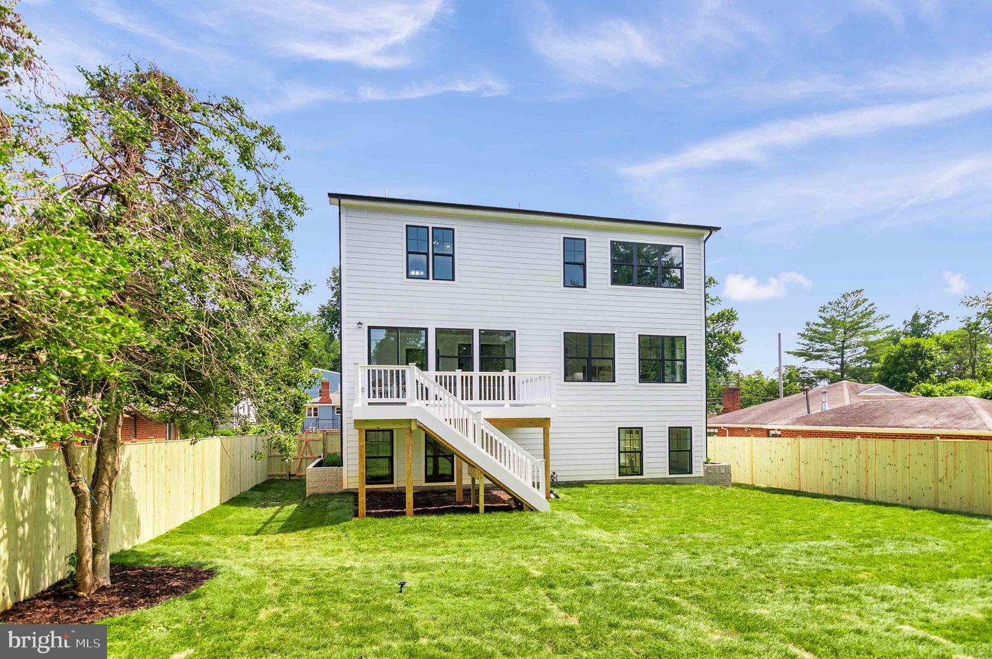 5617 23RD ST N, ARLINGTON, Virginia 22205, 5 Bedrooms Bedrooms, ,5 BathroomsBathrooms,Residential,For sale,5617 23RD ST N,VAAR2053428 MLS # VAAR2053428