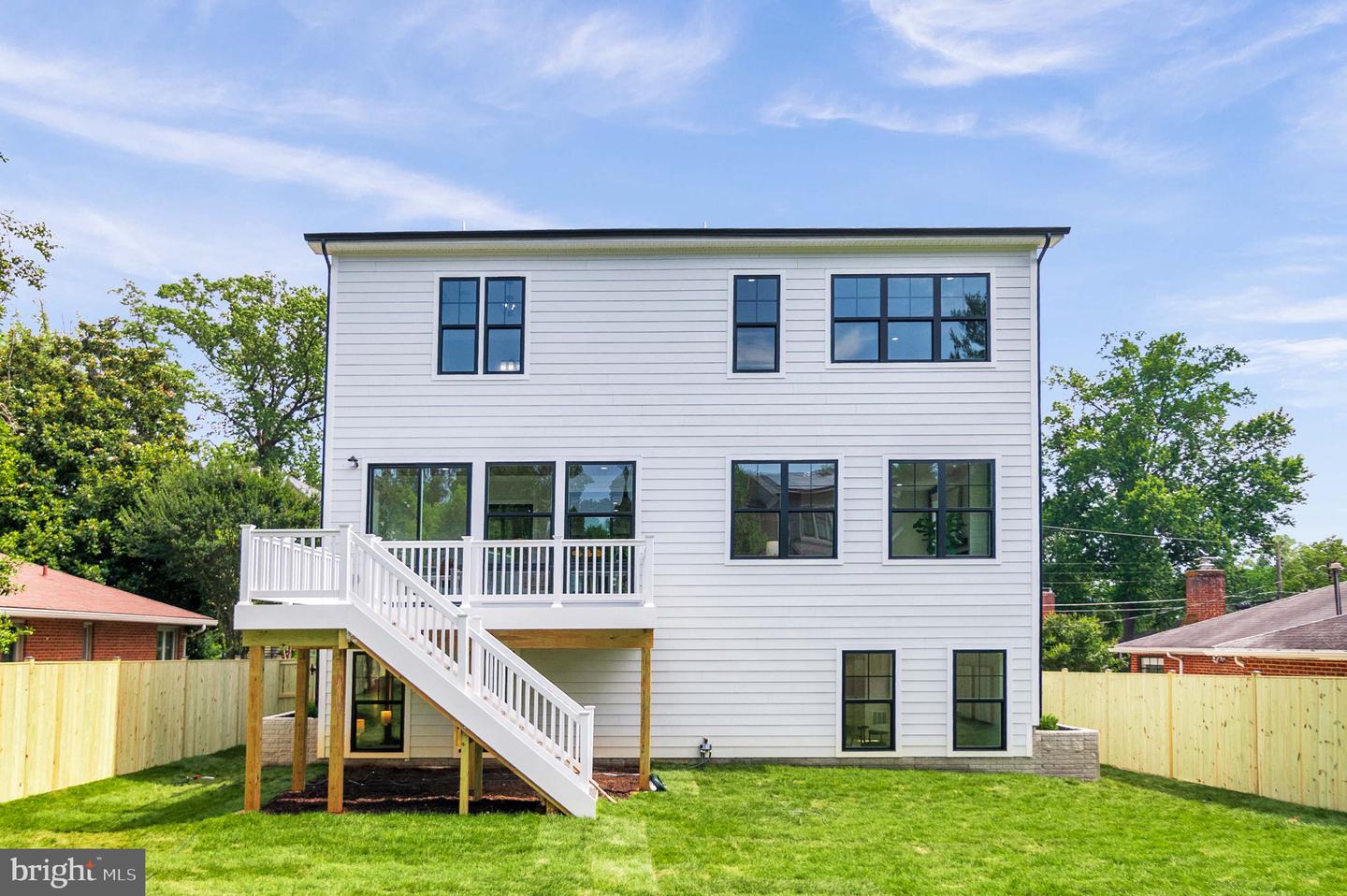 5617 23RD ST N, ARLINGTON, Virginia 22205, 5 Bedrooms Bedrooms, ,5 BathroomsBathrooms,Residential,For sale,5617 23RD ST N,VAAR2053428 MLS # VAAR2053428