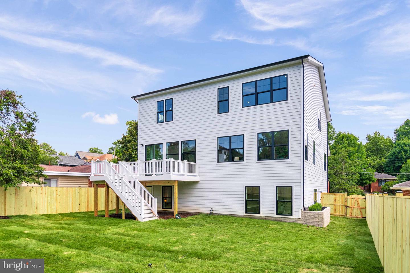 5617 23RD ST N, ARLINGTON, Virginia 22205, 5 Bedrooms Bedrooms, ,5 BathroomsBathrooms,Residential,For sale,5617 23RD ST N,VAAR2053428 MLS # VAAR2053428