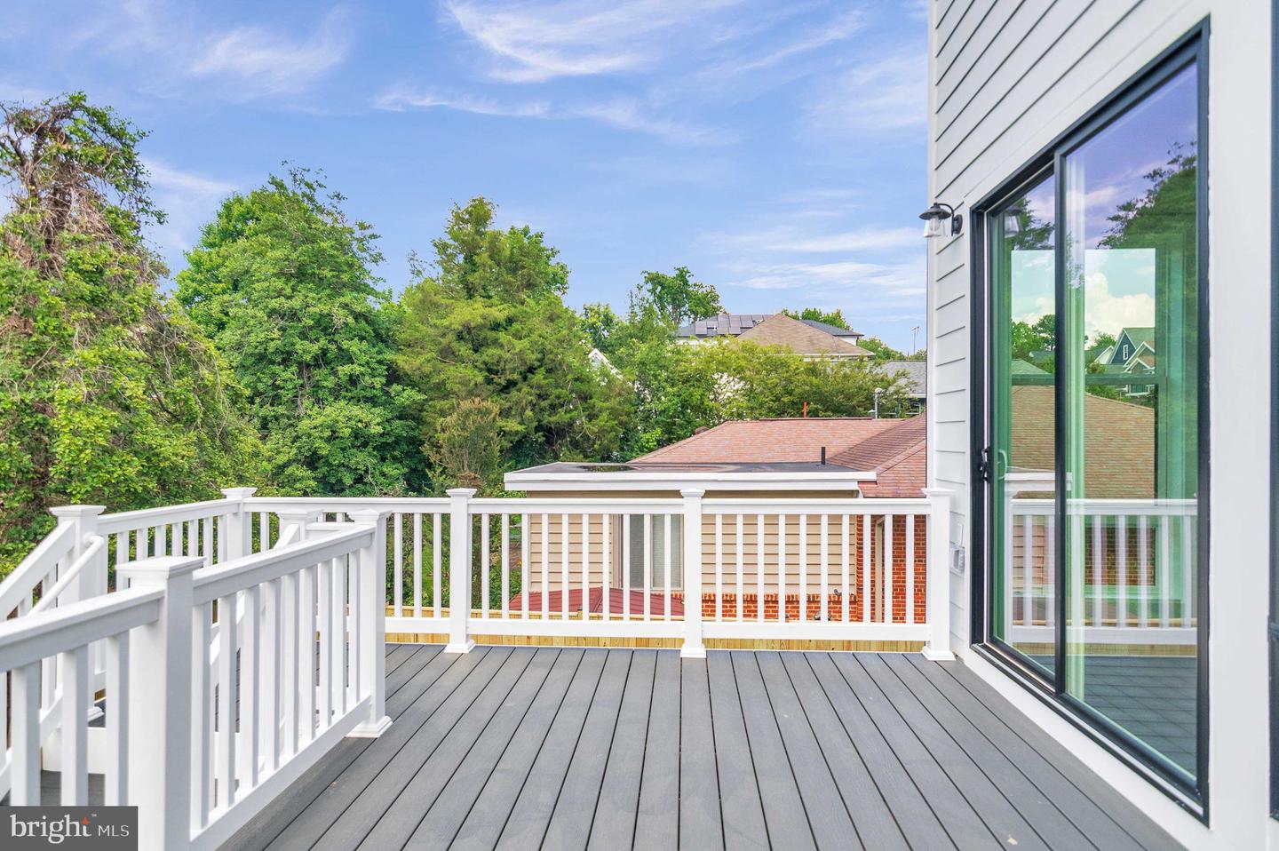 5617 23RD ST N, ARLINGTON, Virginia 22205, 5 Bedrooms Bedrooms, ,5 BathroomsBathrooms,Residential,For sale,5617 23RD ST N,VAAR2053428 MLS # VAAR2053428