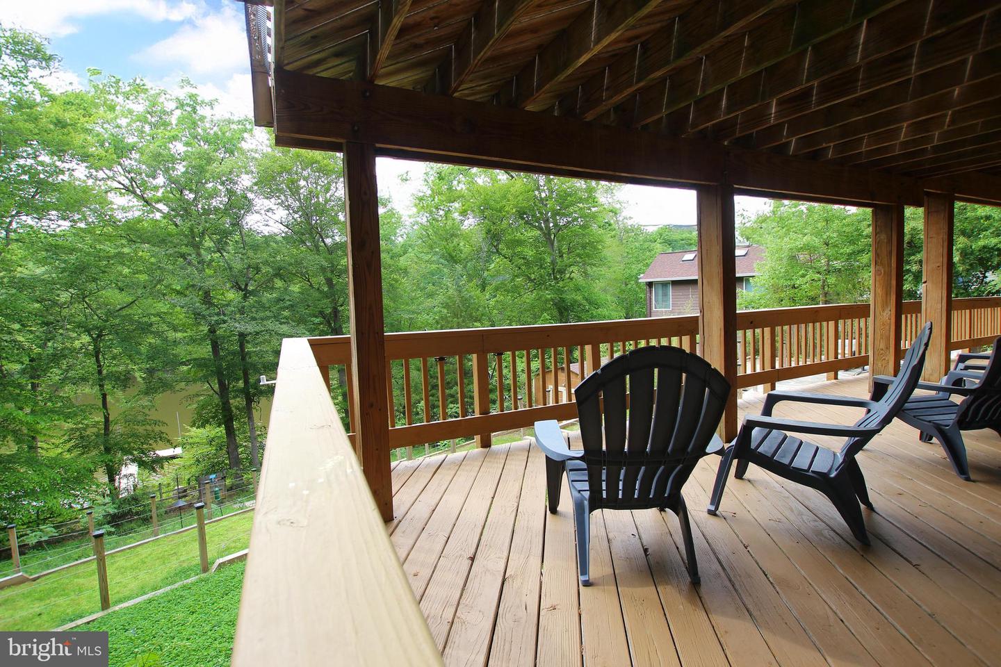 10716 LAKE FOREST DR, MANASSAS, Virginia 20112, 4 Bedrooms Bedrooms, 15 Rooms Rooms,3 BathroomsBathrooms,Residential,For sale,10716 LAKE FOREST DR,VAPW2088038 MLS # VAPW2088038