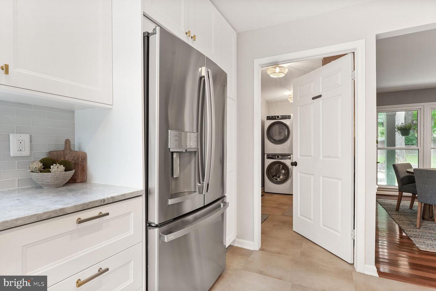 10716 LAKE FOREST DR, MANASSAS, Virginia 20112, 4 Bedrooms Bedrooms, 15 Rooms Rooms,3 BathroomsBathrooms,Residential,For sale,10716 LAKE FOREST DR,VAPW2088038 MLS # VAPW2088038