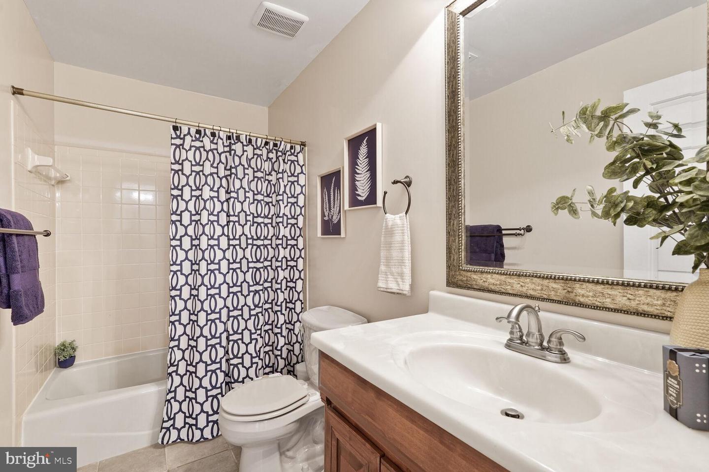 10716 LAKE FOREST DR, MANASSAS, Virginia 20112, 4 Bedrooms Bedrooms, 15 Rooms Rooms,3 BathroomsBathrooms,Residential,For sale,10716 LAKE FOREST DR,VAPW2088038 MLS # VAPW2088038