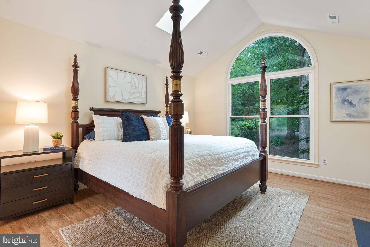 10716 LAKE FOREST DR, MANASSAS, Virginia 20112, 4 Bedrooms Bedrooms, 15 Rooms Rooms,3 BathroomsBathrooms,Residential,For sale,10716 LAKE FOREST DR,VAPW2088038 MLS # VAPW2088038