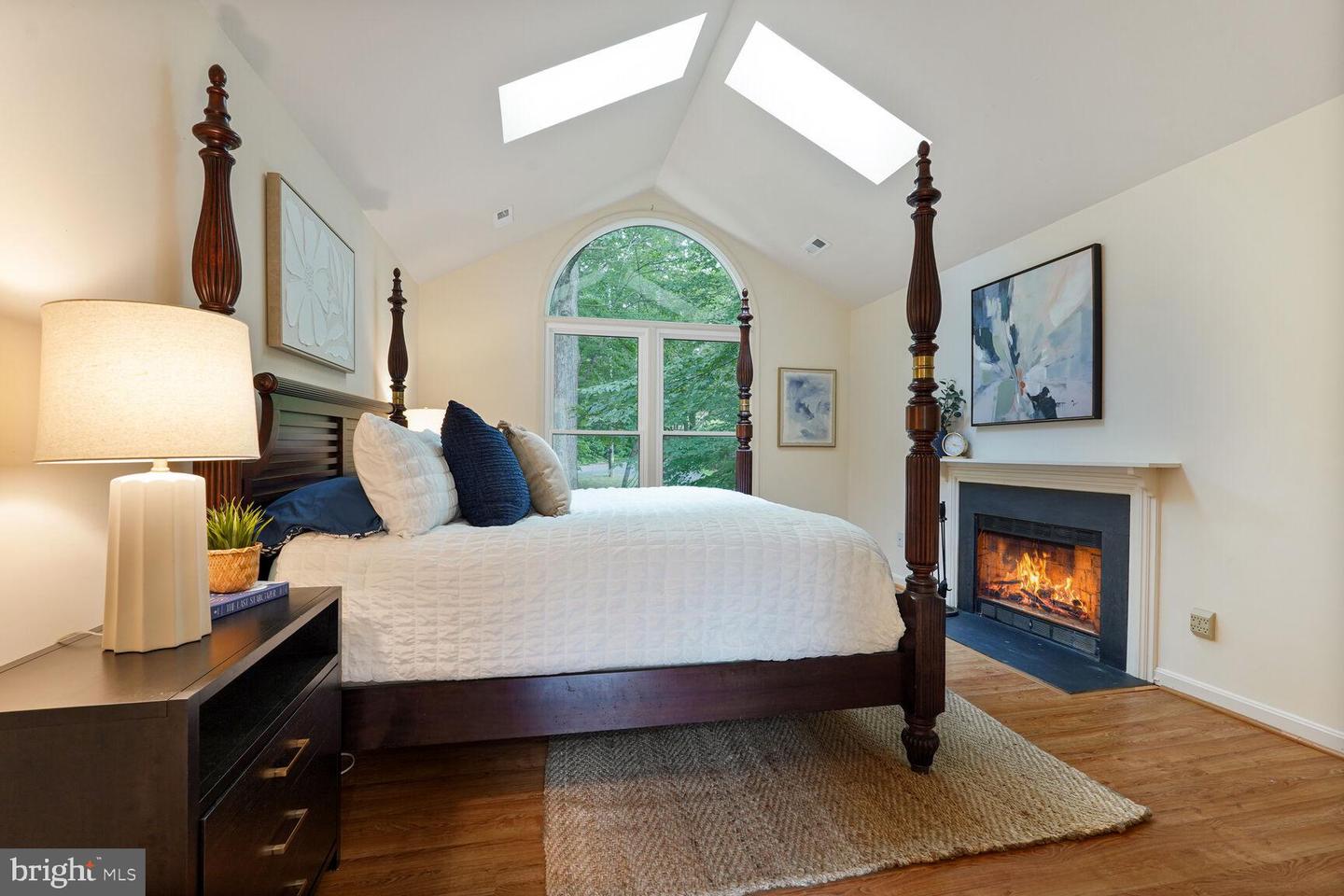 10716 LAKE FOREST DR, MANASSAS, Virginia 20112, 4 Bedrooms Bedrooms, 15 Rooms Rooms,3 BathroomsBathrooms,Residential,For sale,10716 LAKE FOREST DR,VAPW2088038 MLS # VAPW2088038