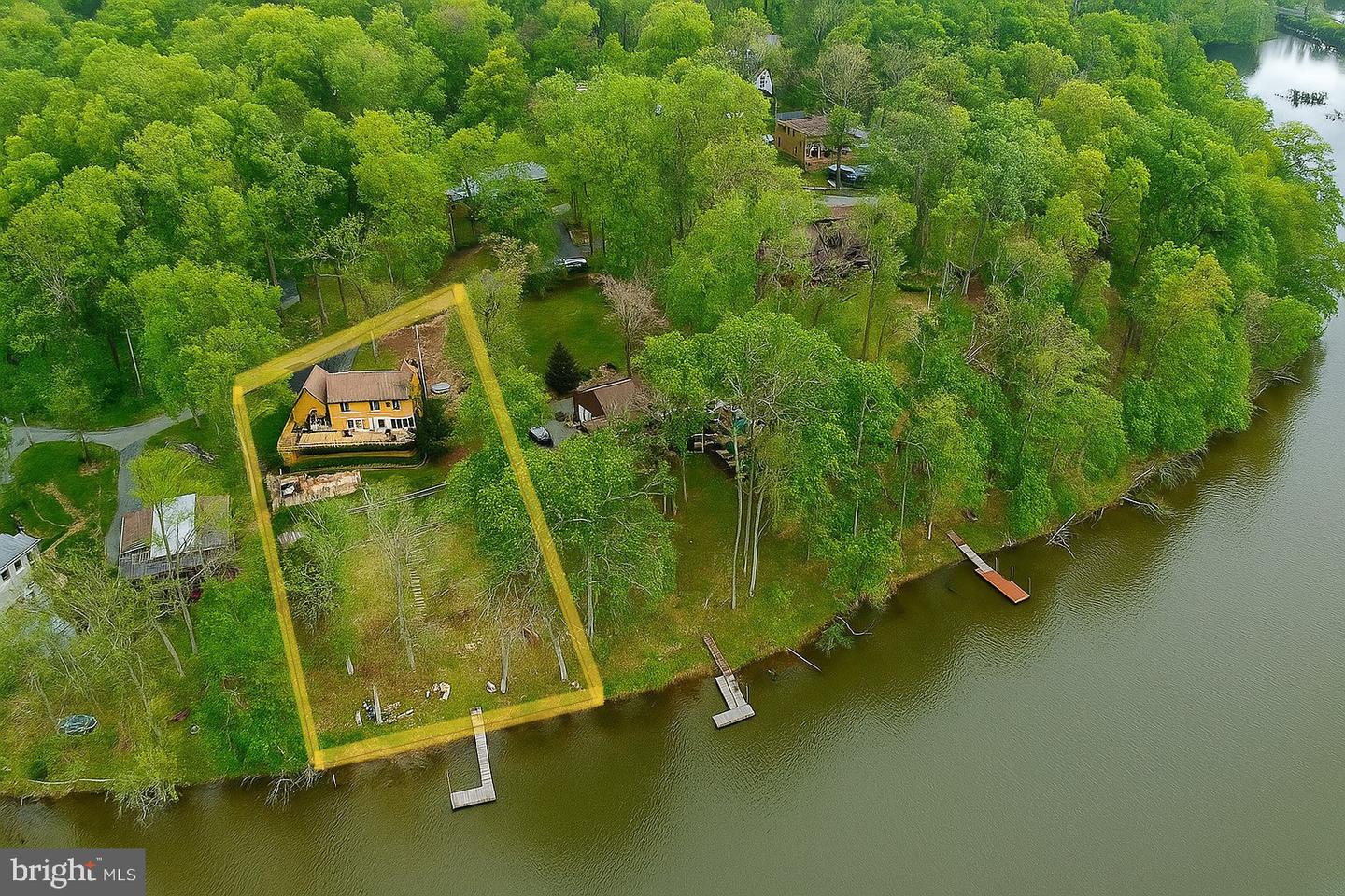 10716 LAKE FOREST DR, MANASSAS, Virginia 20112, 4 Bedrooms Bedrooms, 15 Rooms Rooms,3 BathroomsBathrooms,Residential,For sale,10716 LAKE FOREST DR,VAPW2088038 MLS # VAPW2088038