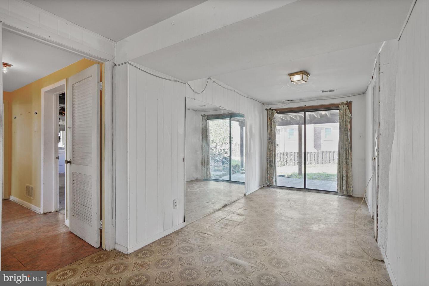 306 N MADISON ST, ARLINGTON, Virginia 22203, 4 Bedrooms Bedrooms, ,3 BathroomsBathrooms,Residential,For sale,306 N MADISON ST,VAAR2053930 MLS # VAAR2053930
