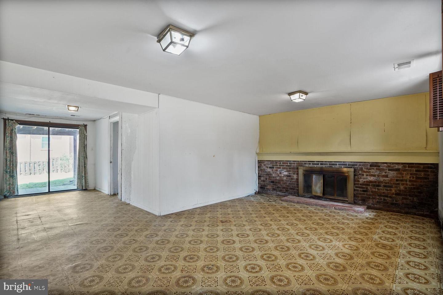 306 N MADISON ST, ARLINGTON, Virginia 22203, 4 Bedrooms Bedrooms, ,3 BathroomsBathrooms,Residential,For sale,306 N MADISON ST,VAAR2053930 MLS # VAAR2053930
