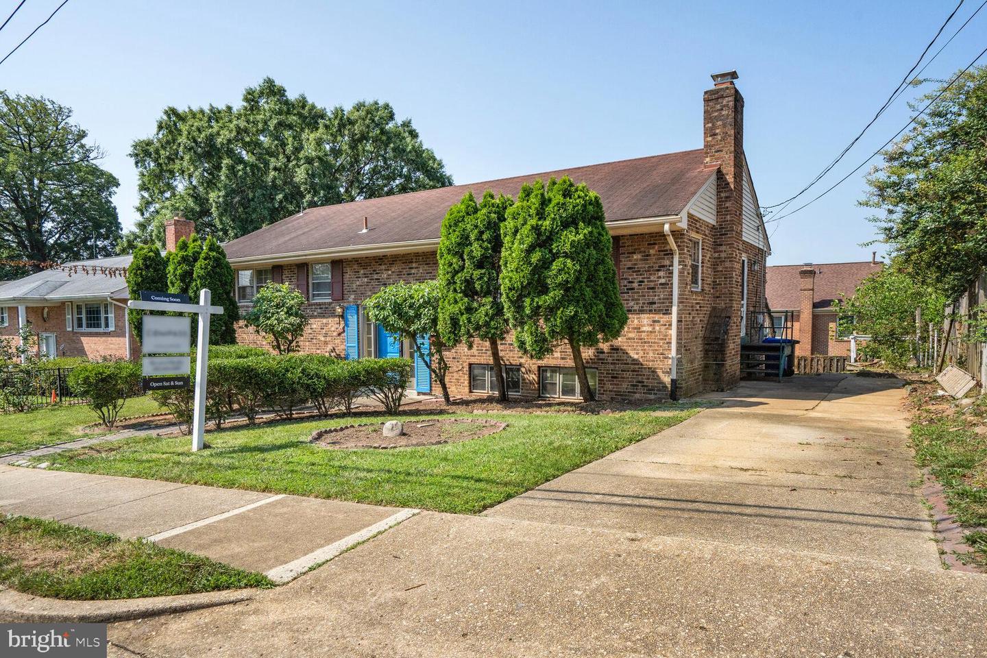 306 N MADISON ST, ARLINGTON, Virginia 22203, 4 Bedrooms Bedrooms, ,3 BathroomsBathrooms,Residential,For sale,306 N MADISON ST,VAAR2053930 MLS # VAAR2053930