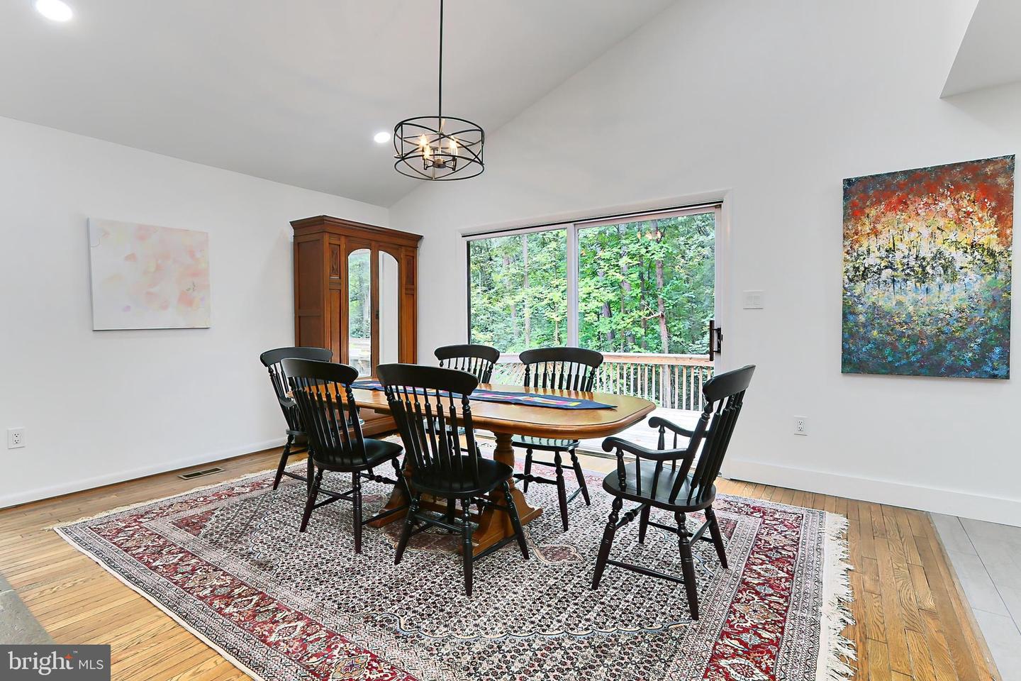 10236 LAWYERS RD, VIENNA, Virginia 22181, 4 Bedrooms Bedrooms, ,2 BathroomsBathrooms,Residential,For sale,10236 LAWYERS RD,VAFX2224890 MLS # VAFX2224890
