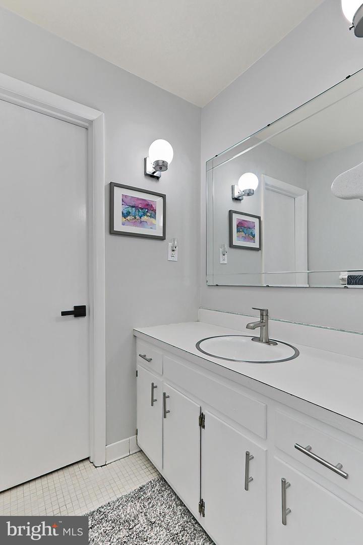 10236 LAWYERS RD, VIENNA, Virginia 22181, 4 Bedrooms Bedrooms, ,2 BathroomsBathrooms,Residential,For sale,10236 LAWYERS RD,VAFX2224890 MLS # VAFX2224890