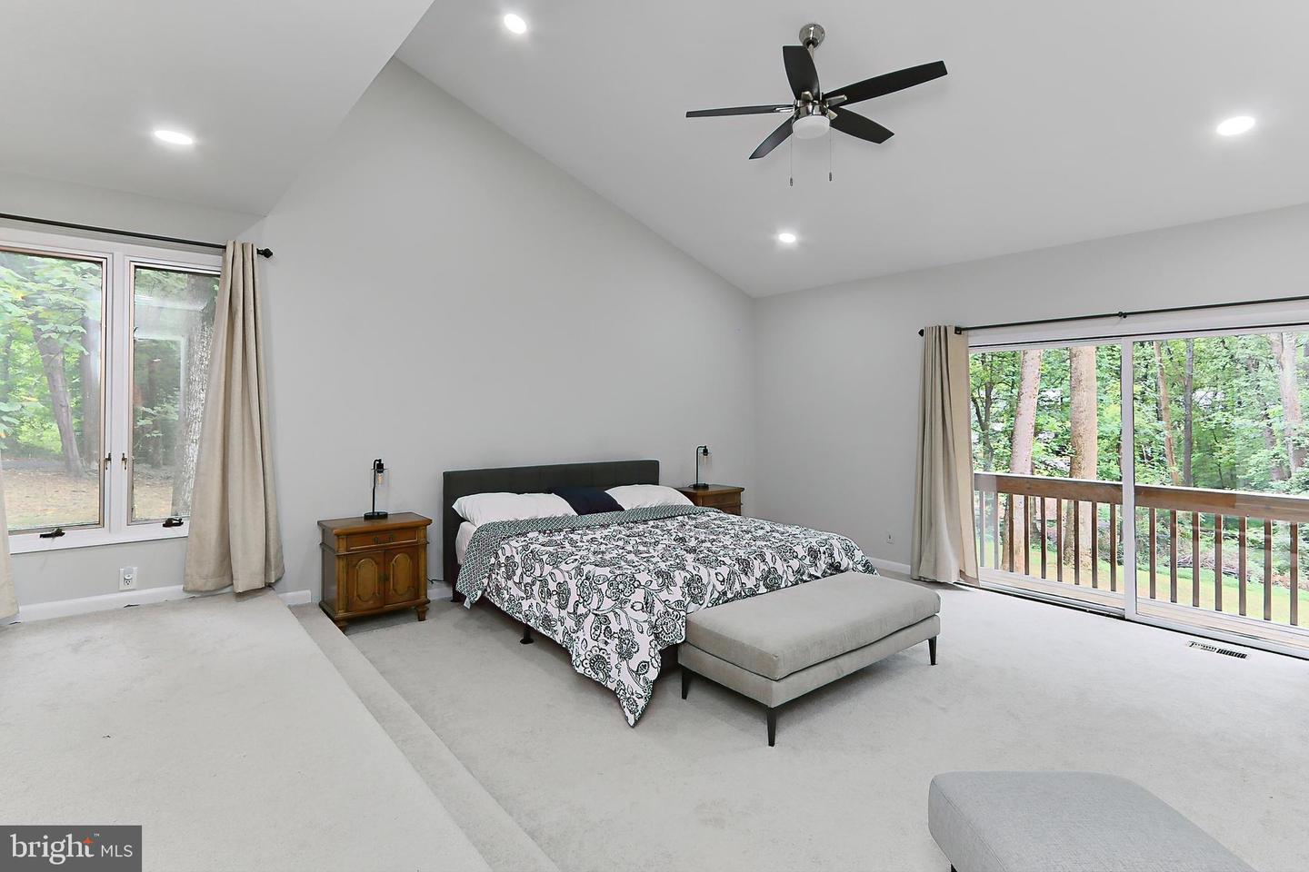 10236 LAWYERS RD, VIENNA, Virginia 22181, 4 Bedrooms Bedrooms, ,2 BathroomsBathrooms,Residential,For sale,10236 LAWYERS RD,VAFX2224890 MLS # VAFX2224890
