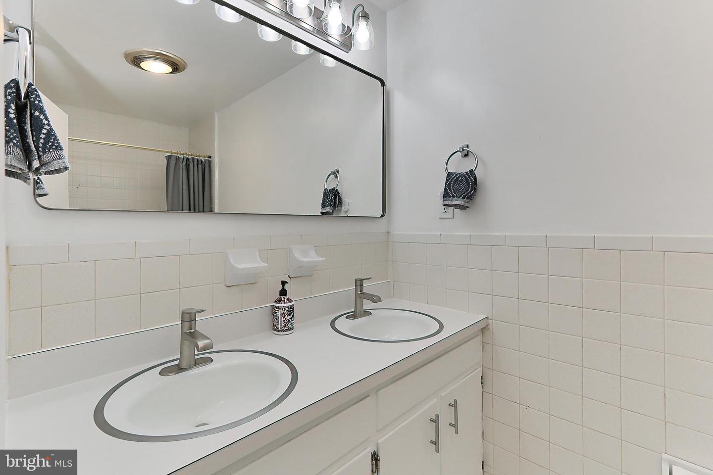 10236 LAWYERS RD, VIENNA, Virginia 22181, 4 Bedrooms Bedrooms, ,2 BathroomsBathrooms,Residential,For sale,10236 LAWYERS RD,VAFX2224890 MLS # VAFX2224890