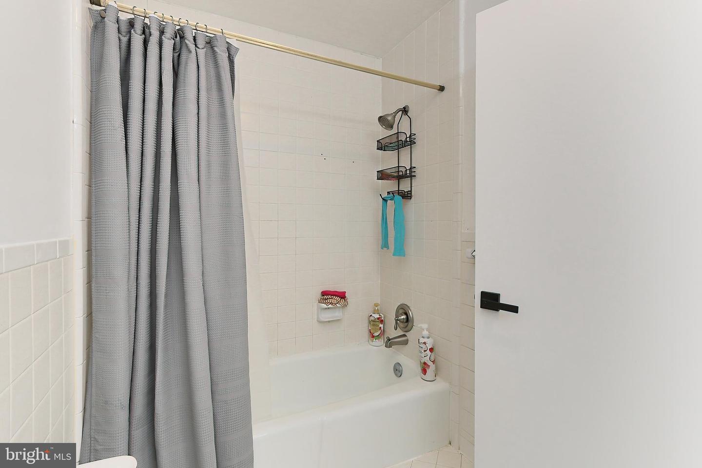 10236 LAWYERS RD, VIENNA, Virginia 22181, 4 Bedrooms Bedrooms, ,2 BathroomsBathrooms,Residential,For sale,10236 LAWYERS RD,VAFX2224890 MLS # VAFX2224890