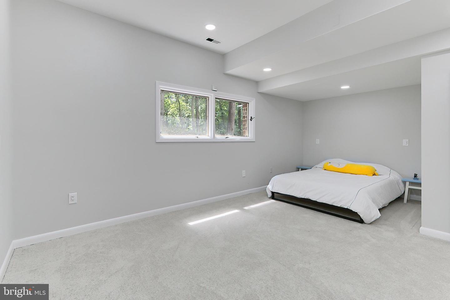 10236 LAWYERS RD, VIENNA, Virginia 22181, 4 Bedrooms Bedrooms, ,2 BathroomsBathrooms,Residential,For sale,10236 LAWYERS RD,VAFX2224890 MLS # VAFX2224890