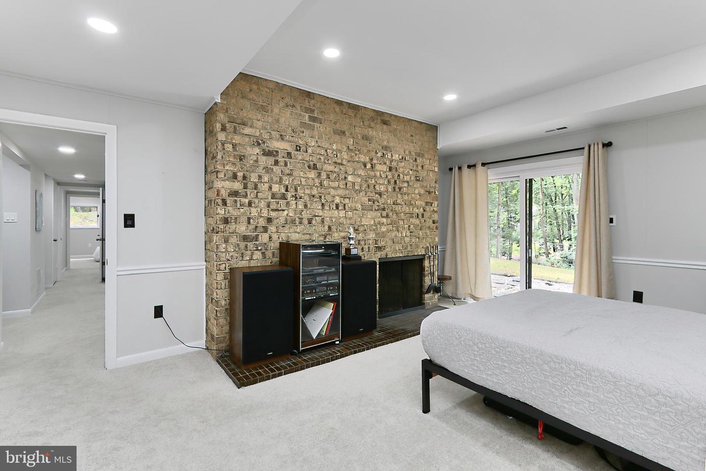 10236 LAWYERS RD, VIENNA, Virginia 22181, 4 Bedrooms Bedrooms, ,2 BathroomsBathrooms,Residential,For sale,10236 LAWYERS RD,VAFX2224890 MLS # VAFX2224890