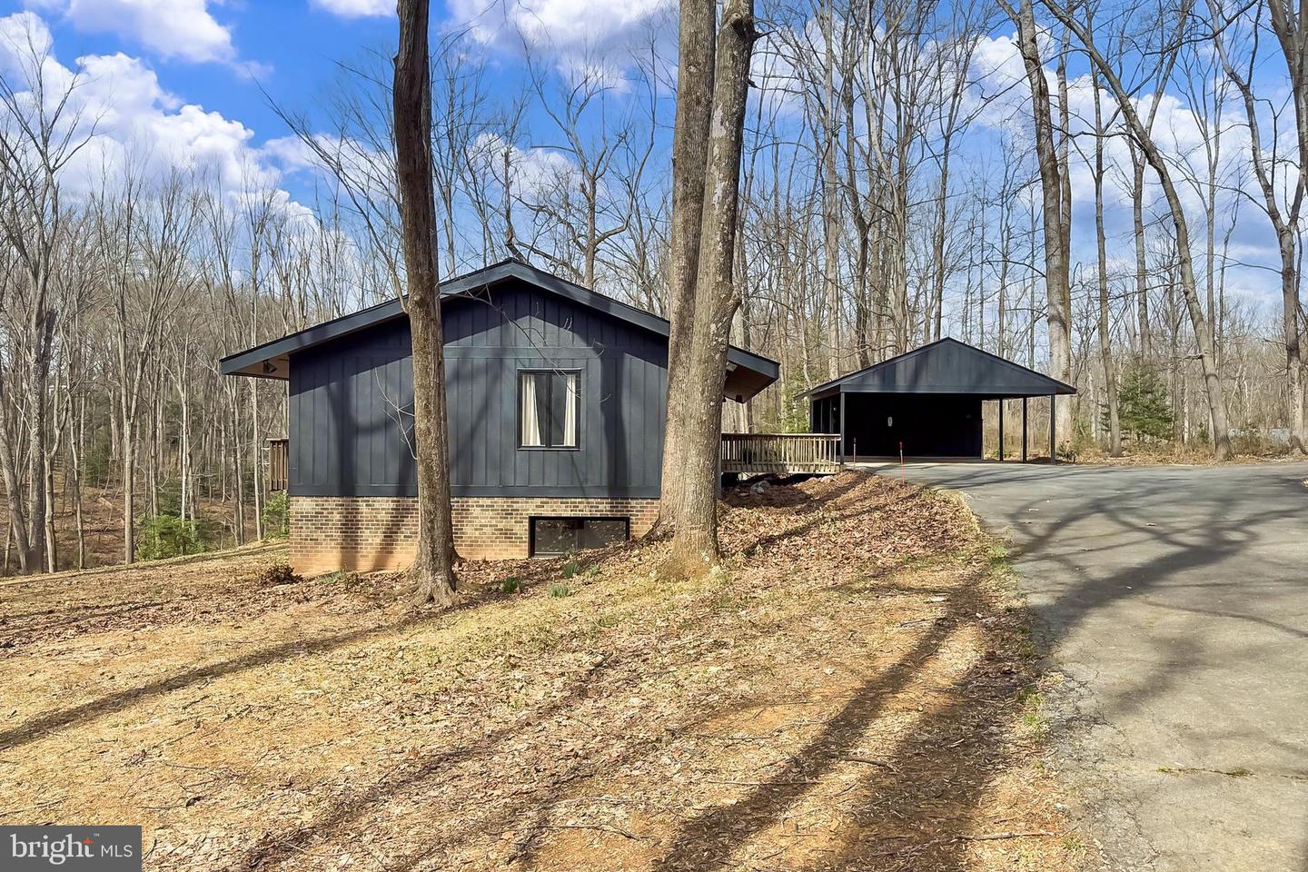 10236 LAWYERS RD, VIENNA, Virginia 22181, 4 Bedrooms Bedrooms, ,2 BathroomsBathrooms,Residential,For sale,10236 LAWYERS RD,VAFX2224890 MLS # VAFX2224890