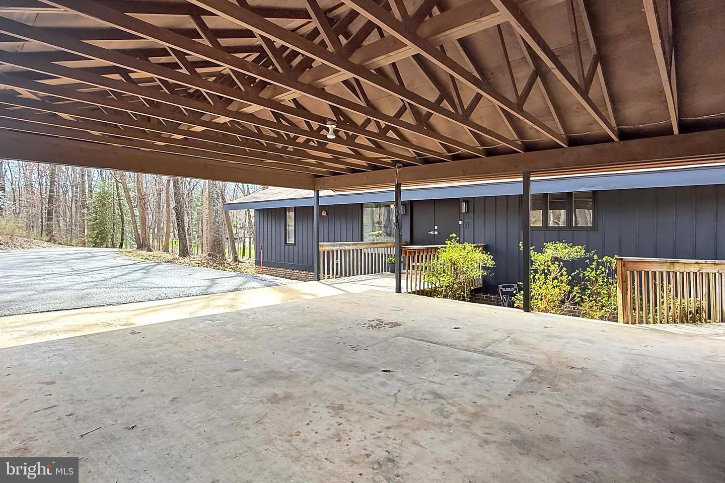 10236 LAWYERS RD, VIENNA, Virginia 22181, 4 Bedrooms Bedrooms, ,2 BathroomsBathrooms,Residential,For sale,10236 LAWYERS RD,VAFX2224890 MLS # VAFX2224890