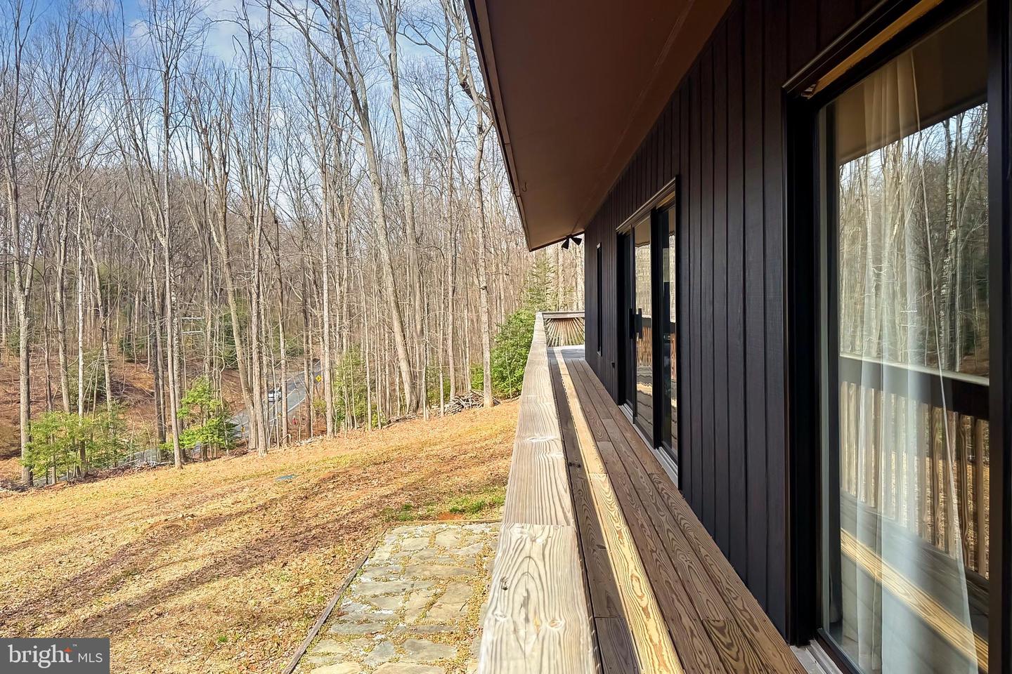 10236 LAWYERS RD, VIENNA, Virginia 22181, 4 Bedrooms Bedrooms, ,2 BathroomsBathrooms,Residential,For sale,10236 LAWYERS RD,VAFX2224890 MLS # VAFX2224890