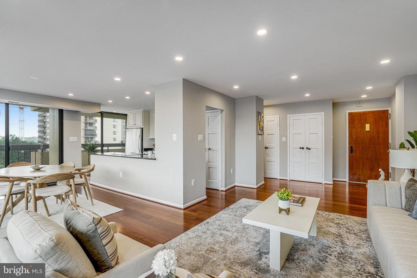 400 MADISON ST #704, ALEXANDRIA, Virginia 22314, 2 Bedrooms Bedrooms, ,2 BathroomsBathrooms,Residential,For sale,400 MADISON ST #704,VAAX2042638 MLS # VAAX2042638