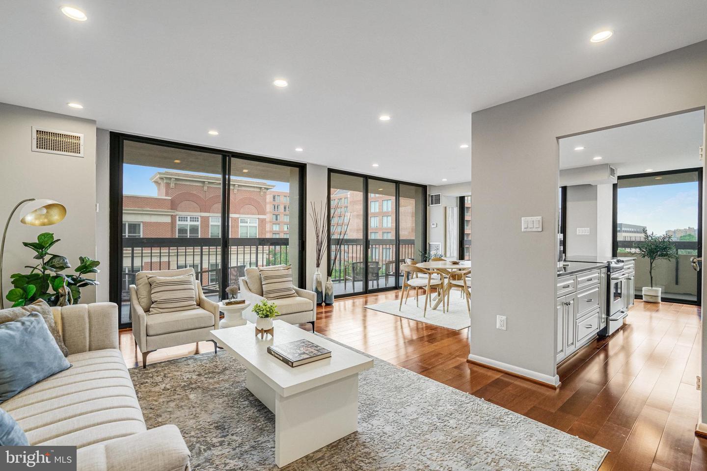 400 MADISON ST #704, ALEXANDRIA, Virginia 22314, 2 Bedrooms Bedrooms, ,2 BathroomsBathrooms,Residential,For sale,400 MADISON ST #704,VAAX2042638 MLS # VAAX2042638